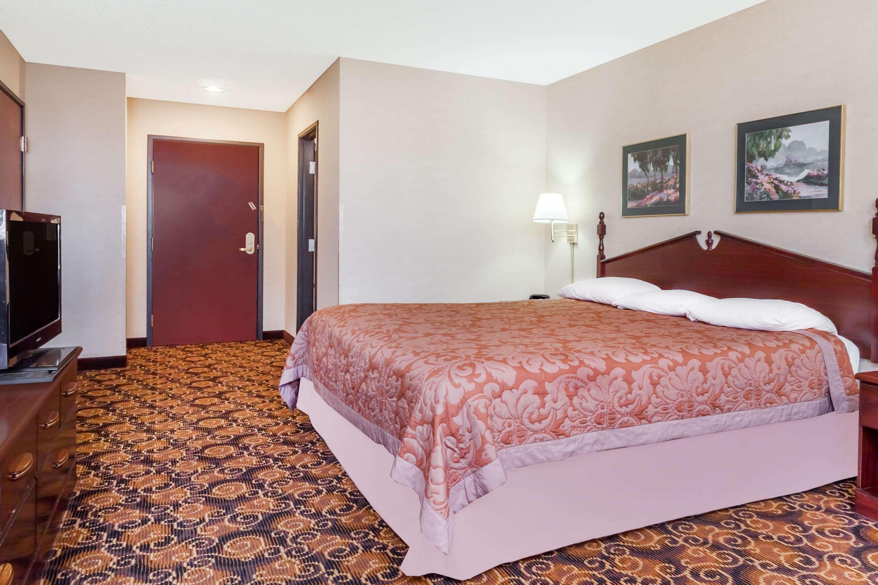 Super 8 by Wyndham Evansville North Stacer Eksteriør bilde