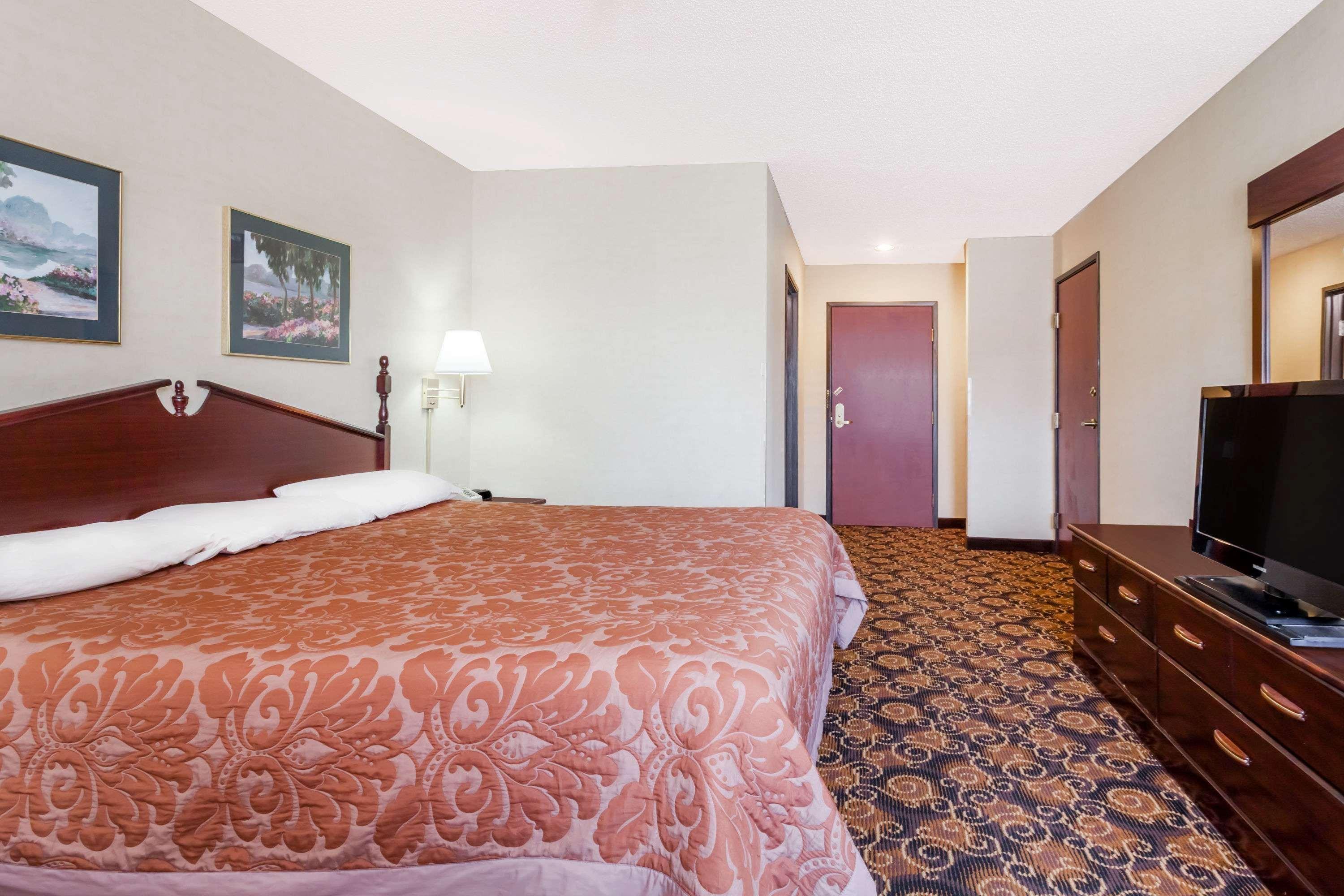 Super 8 by Wyndham Evansville North Stacer Eksteriør bilde