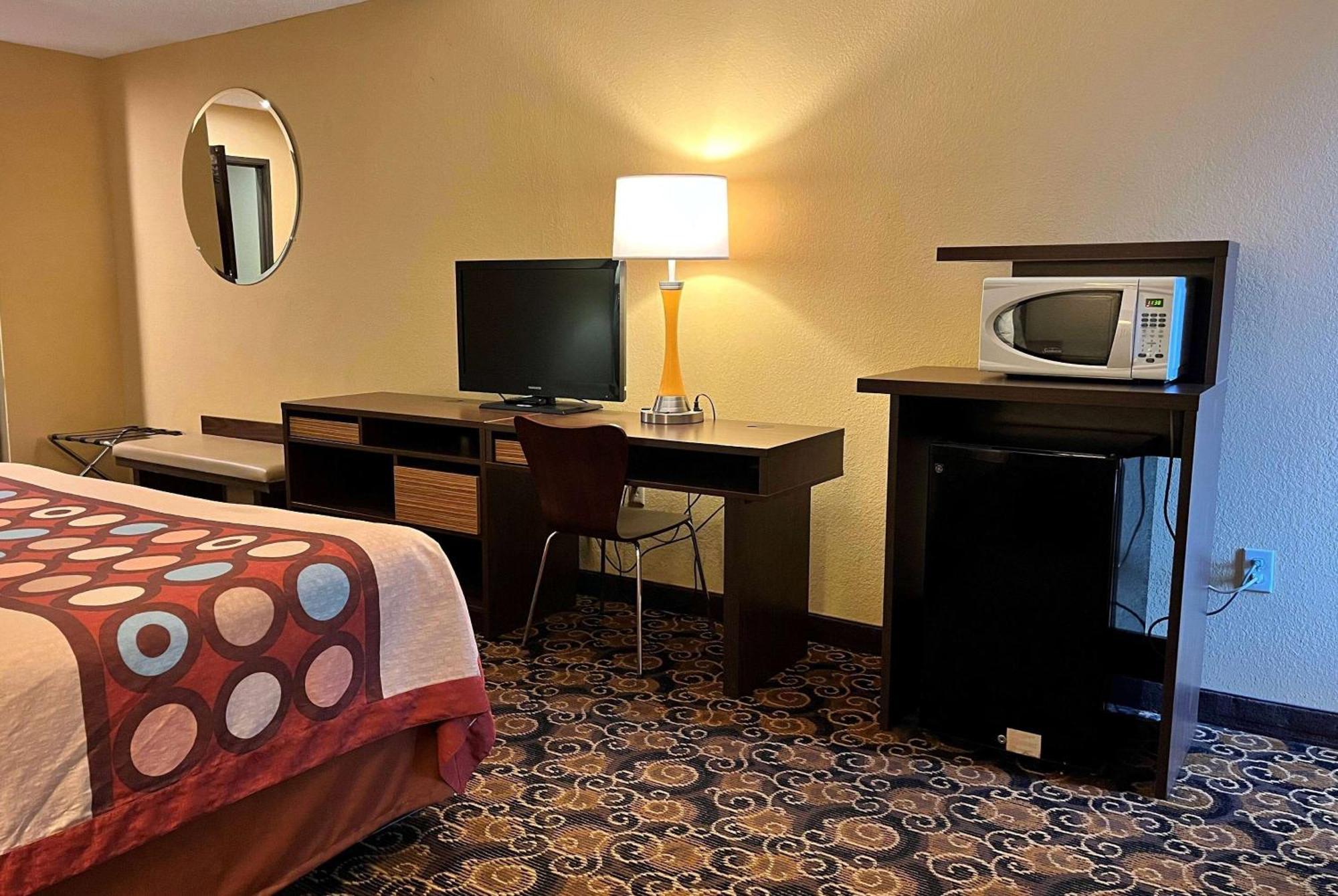 Super 8 by Wyndham Evansville North Stacer Eksteriør bilde