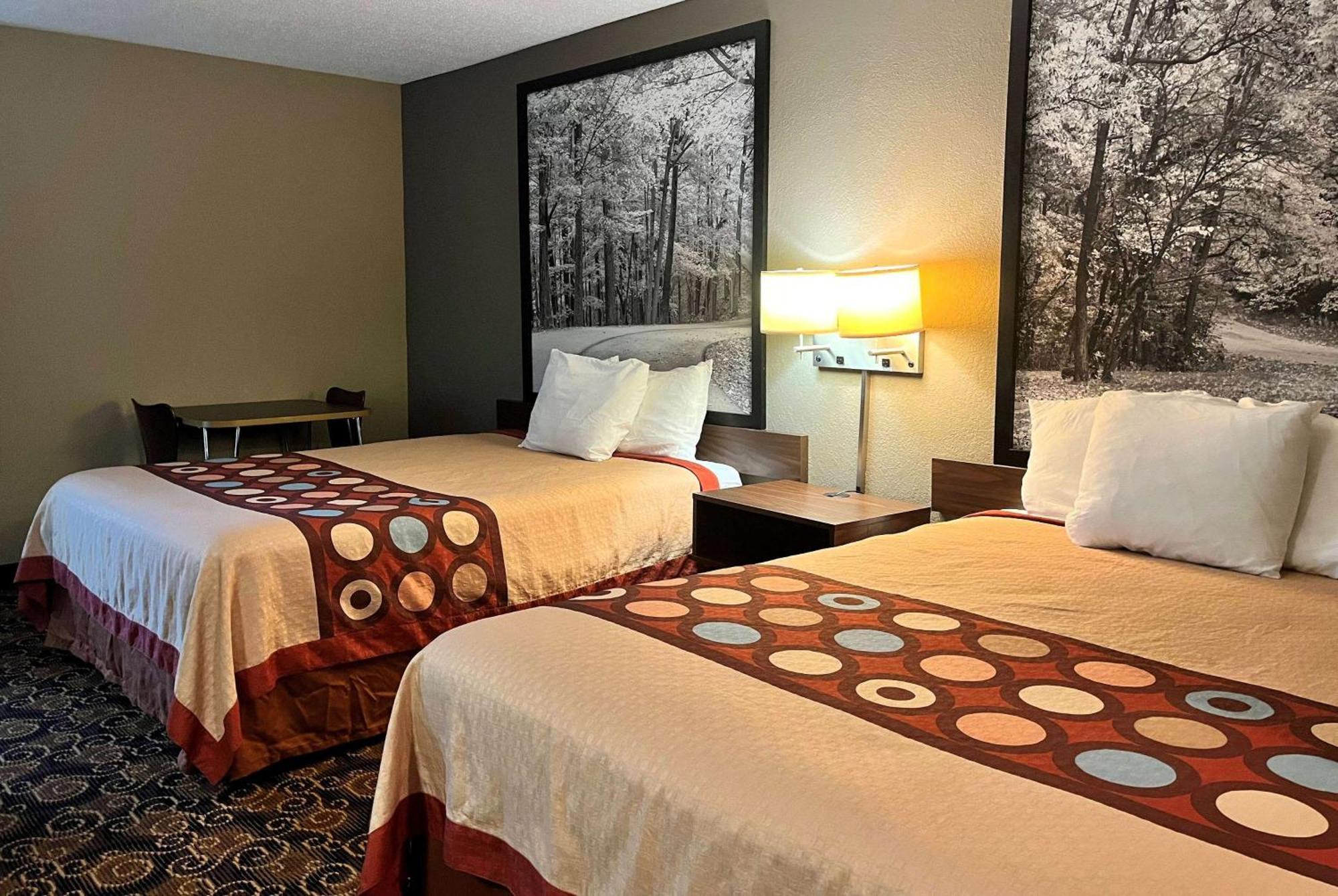 Super 8 by Wyndham Evansville North Stacer Eksteriør bilde