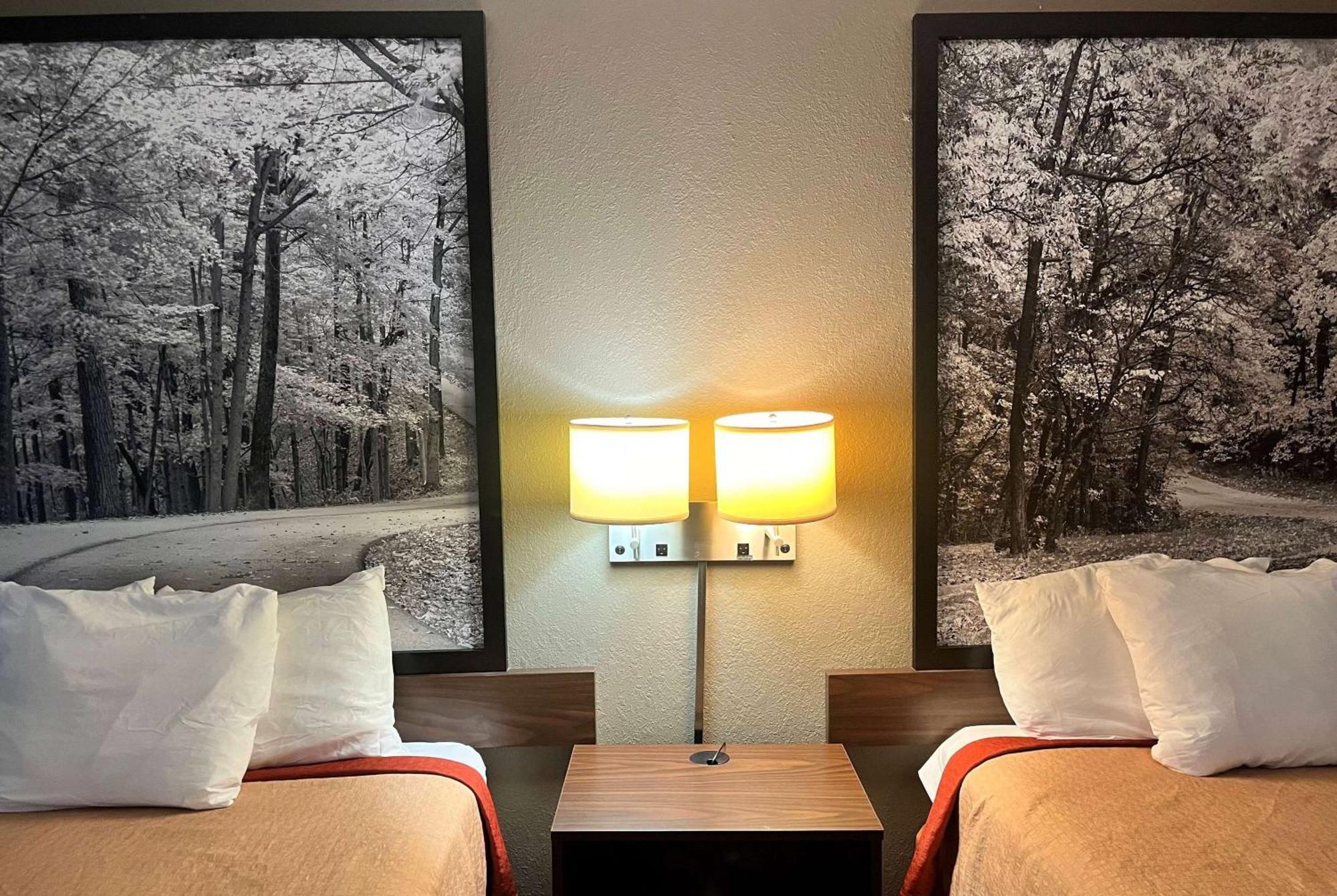 Super 8 by Wyndham Evansville North Stacer Eksteriør bilde